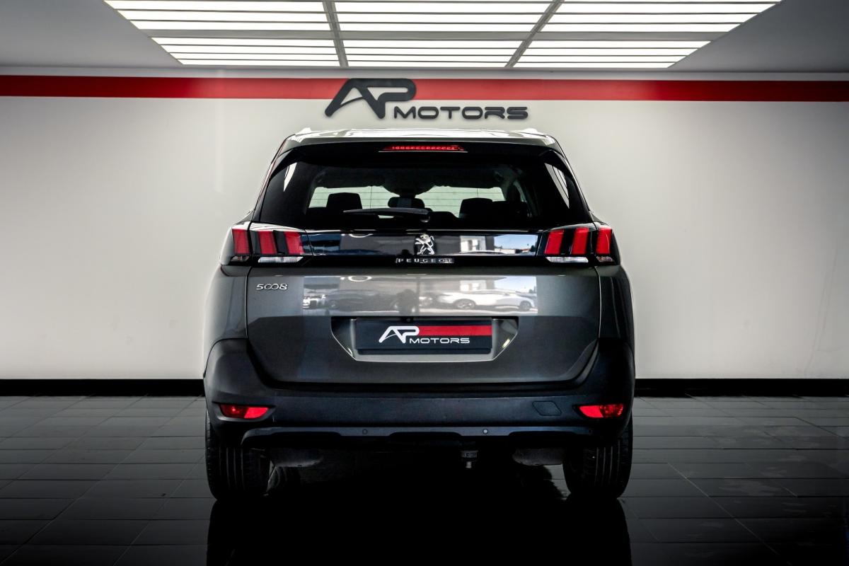 peugeot-5008-2019-diesel-1499cc