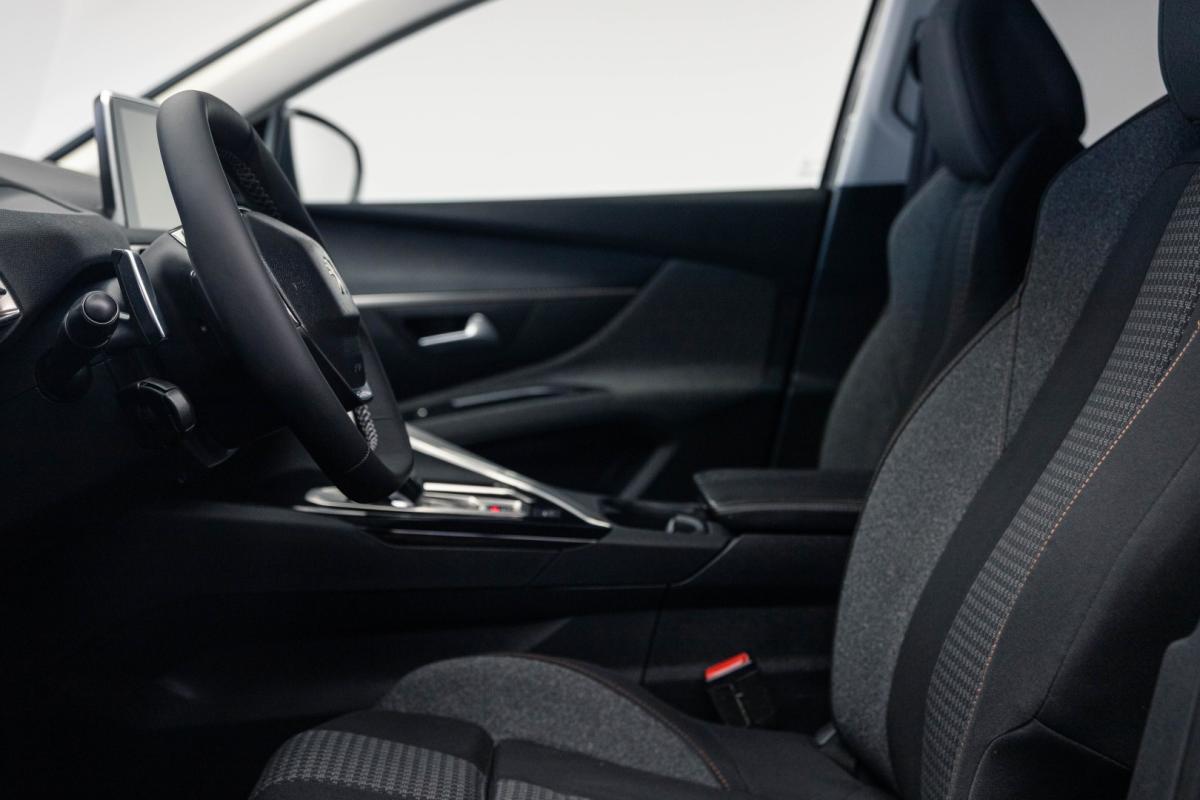 peugeot-5008-2019-diesel-1499cc