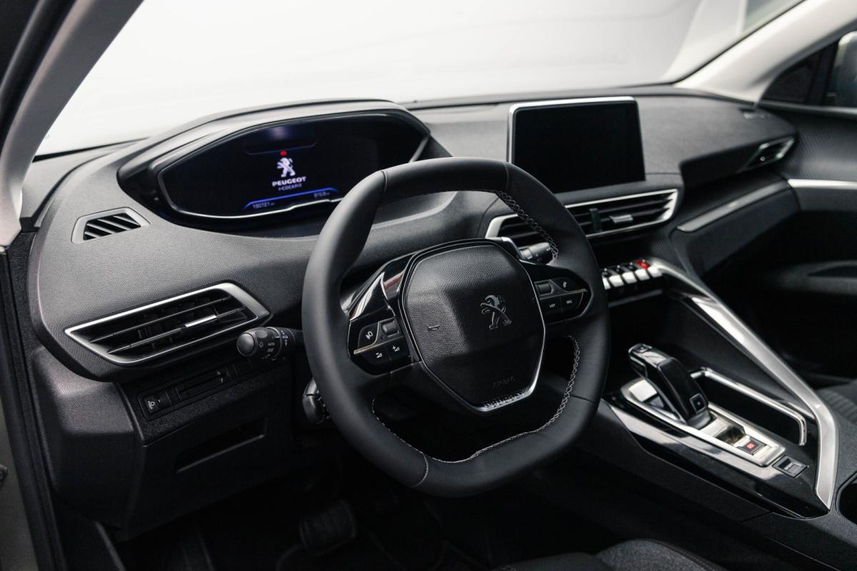 peugeot-5008-2019-diesel-1499cc
