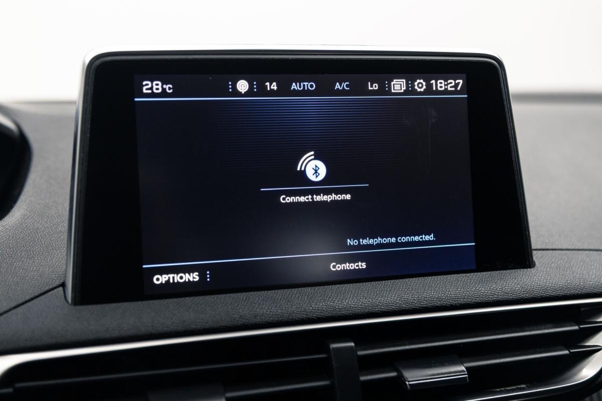 peugeot-5008-2019-diesel-1499cc