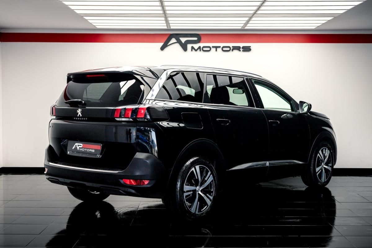 peugeot-5008-2018-diesel-1499cc