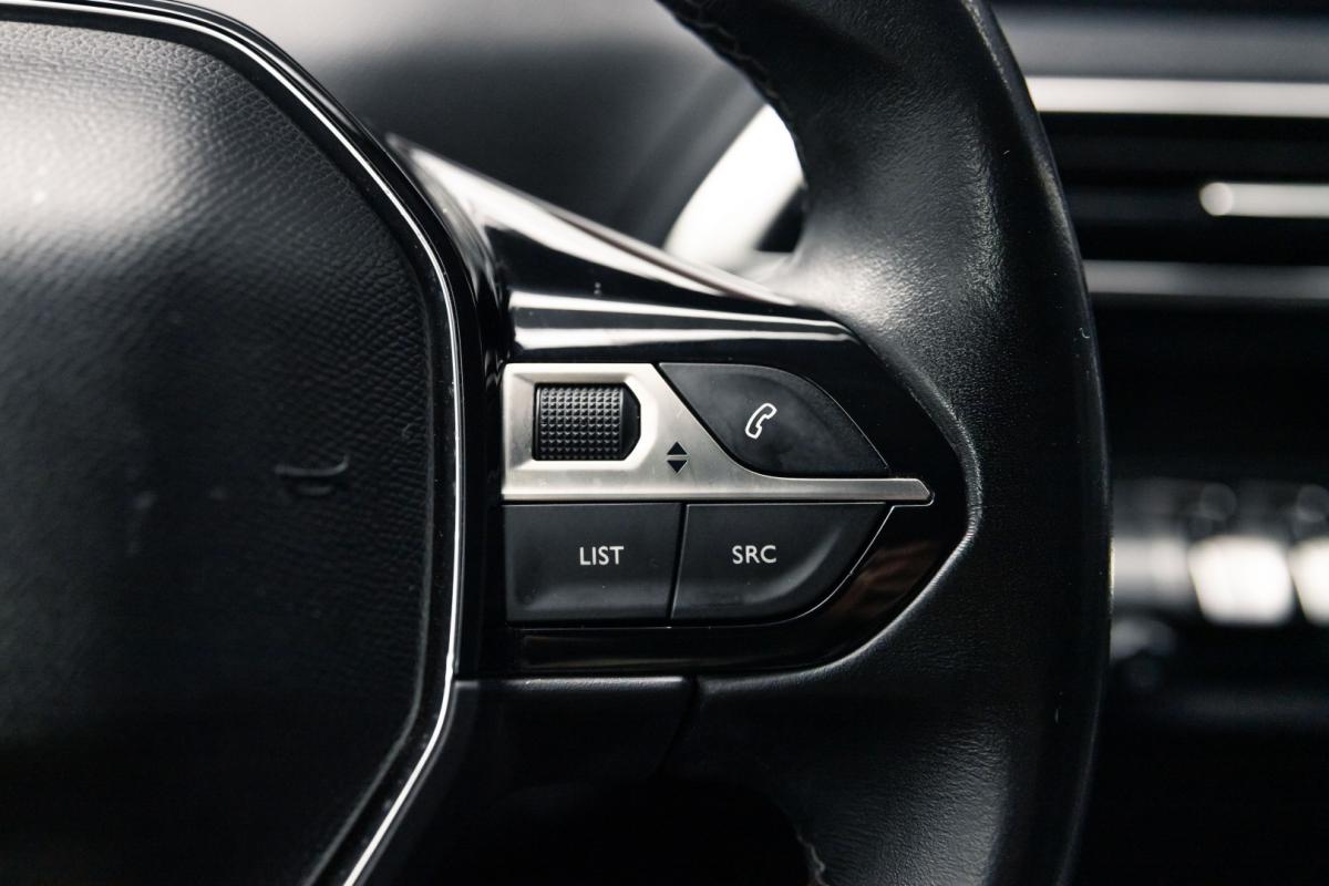 peugeot-5008-2018-diesel-1499cc
