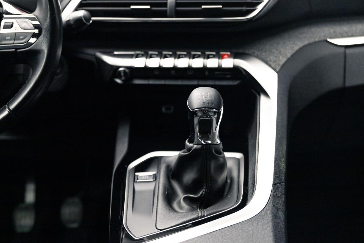 peugeot-5008-2018-diesel-1499cc