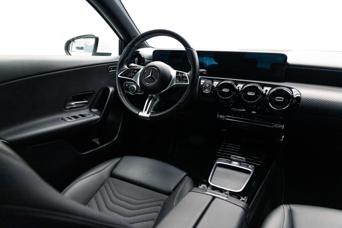 mercedes-benz-classe-a-2024-gasolina-1332cc