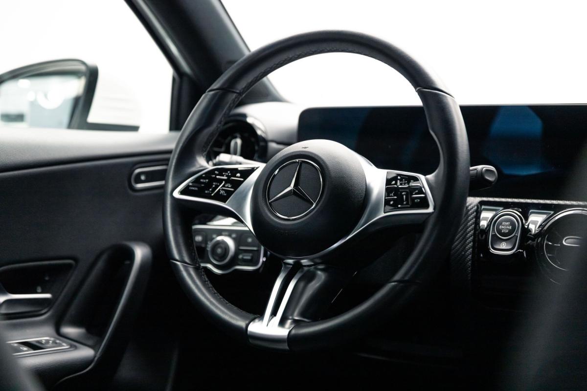 mercedes-benz-classe-a-2024-gasolina-1332cc