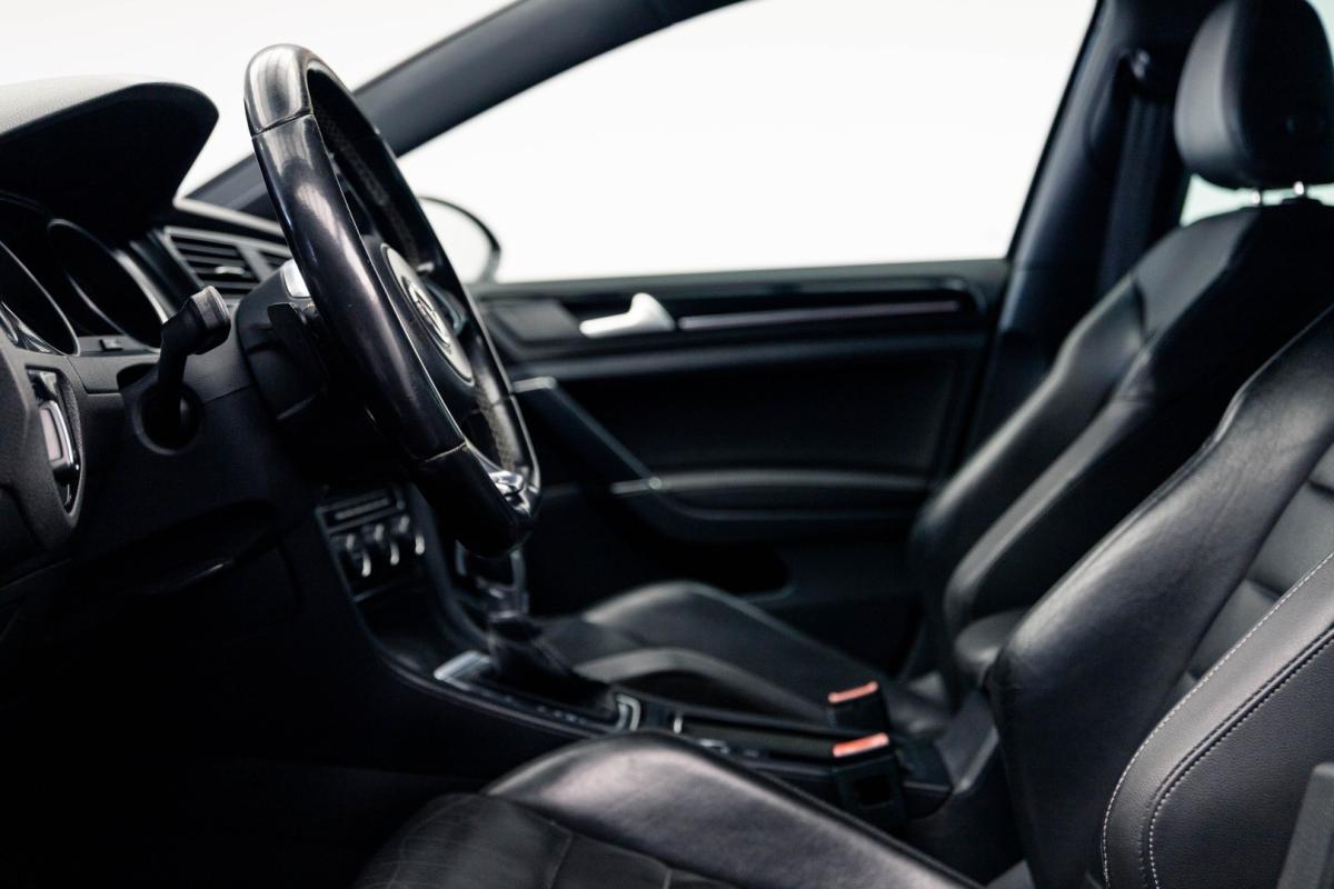 volkswagen-golf-2015-diesel-1968cc