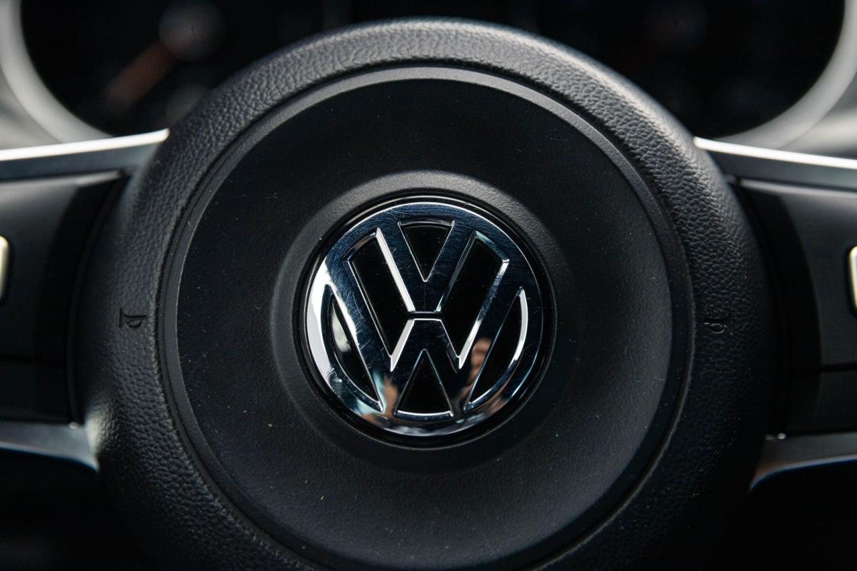 volkswagen-golf-2015-diesel-1968cc