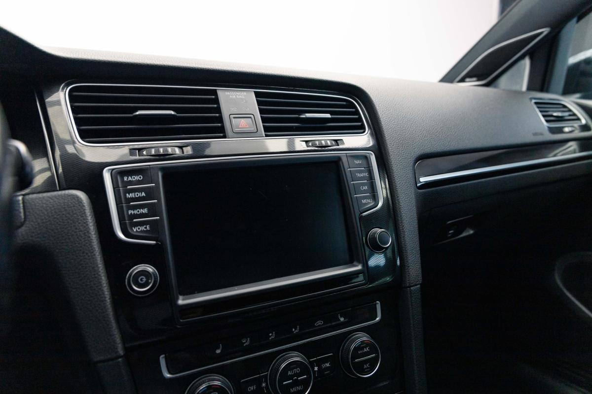 volkswagen-golf-2015-diesel-1968cc