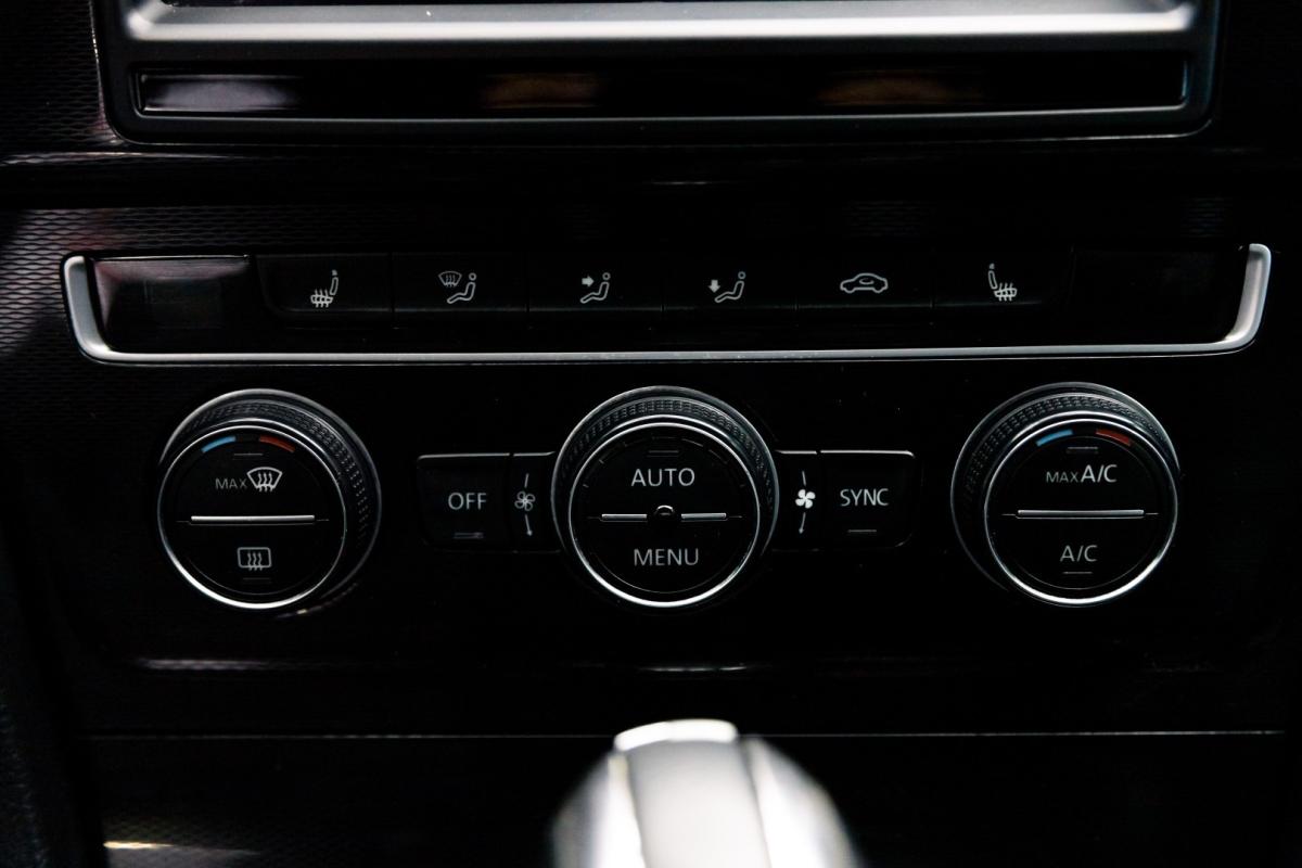 volkswagen-golf-2015-diesel-1968cc