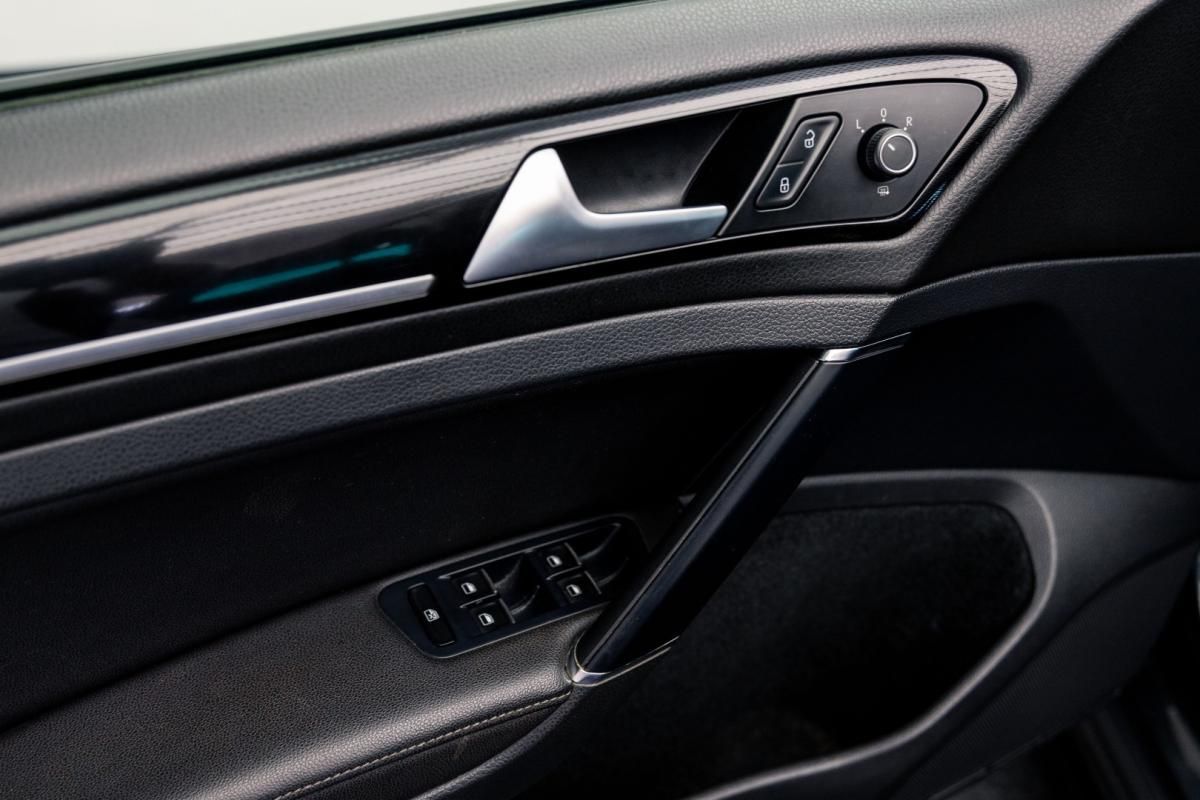 volkswagen-golf-2015-diesel-1968cc