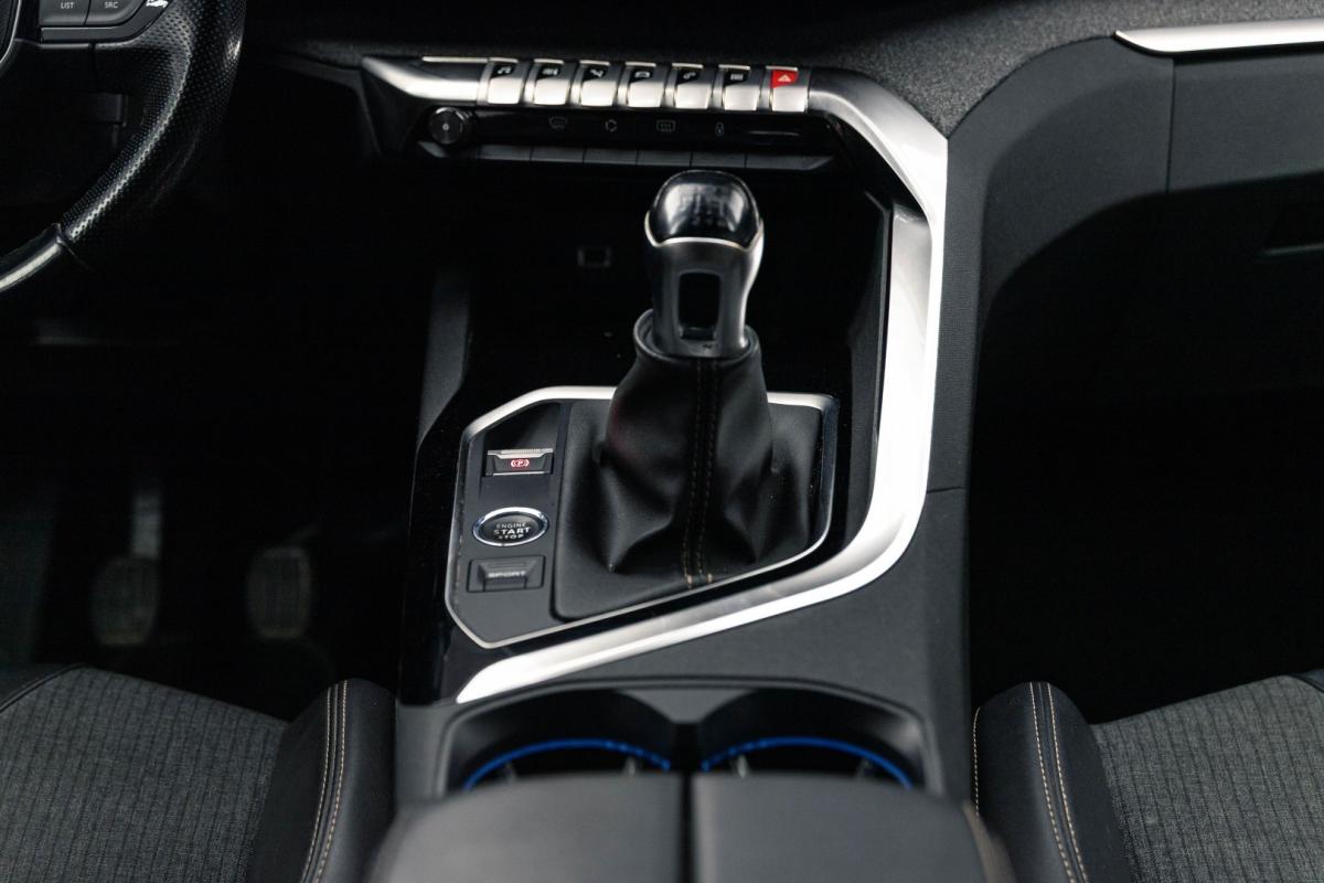 peugeot-3008-2020-diesel-1499cc