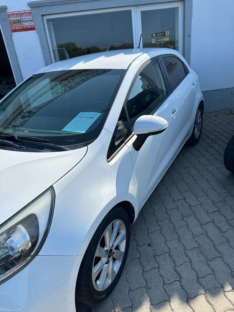 kia-rio-2016-gasolina-1197cc