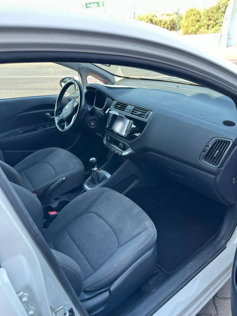 kia-rio-2016-gasolina-1197cc