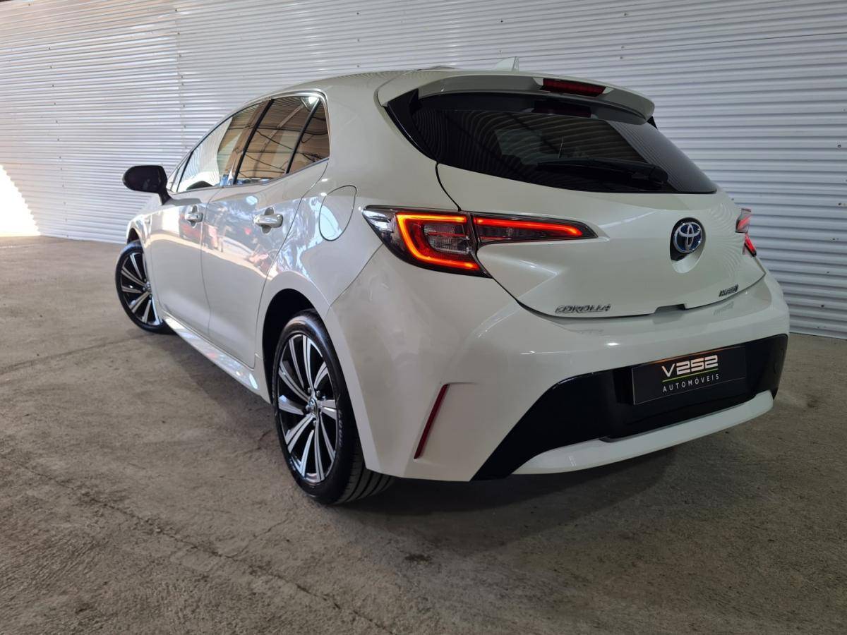 toyota-corolla-2021-hibrido-1798cc