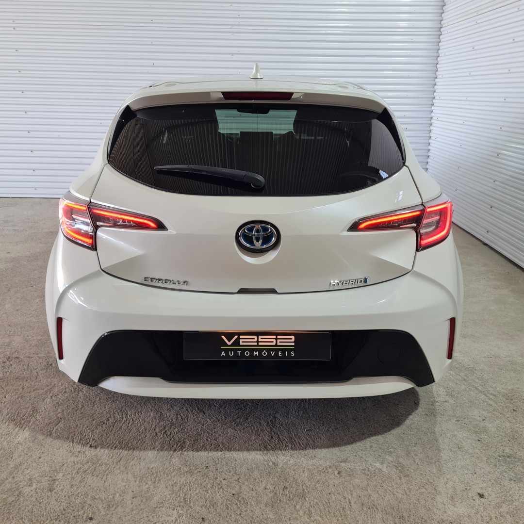 toyota-corolla-2021-hibrido-1798cc