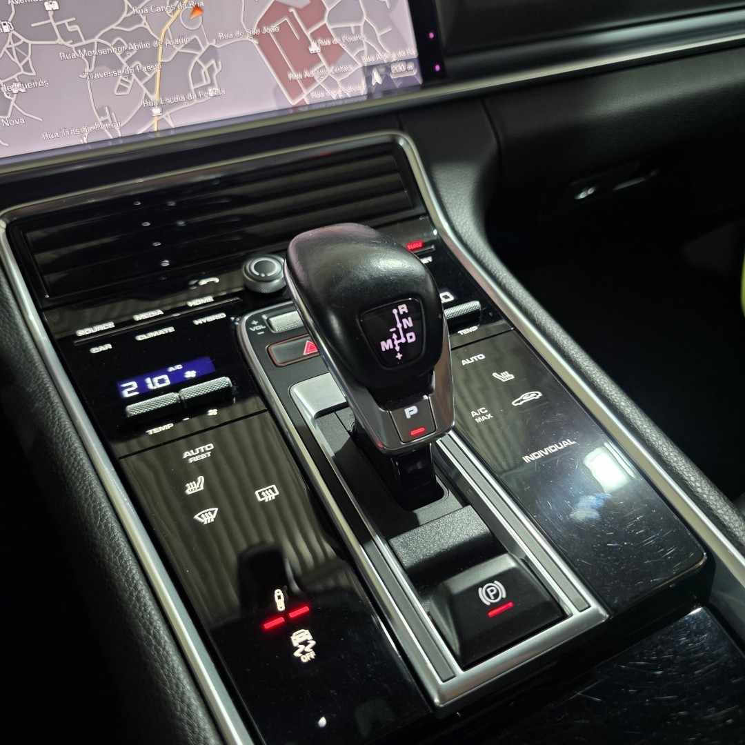 porsche-panamera-sport-turismo-2019-hibrido-2894cc
