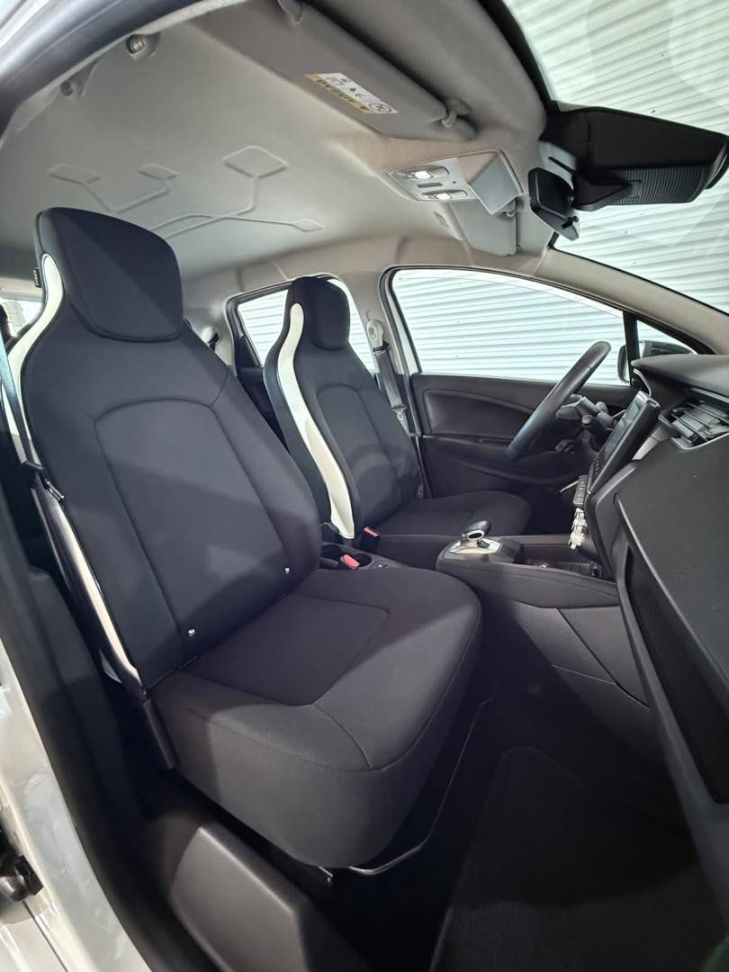 renault-zoe-2021-eletrico-0cc