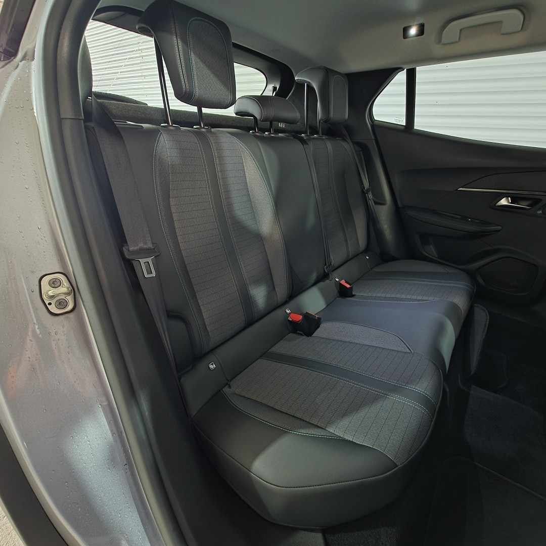 peugeot-e-2008-2021-eletrico-0cc