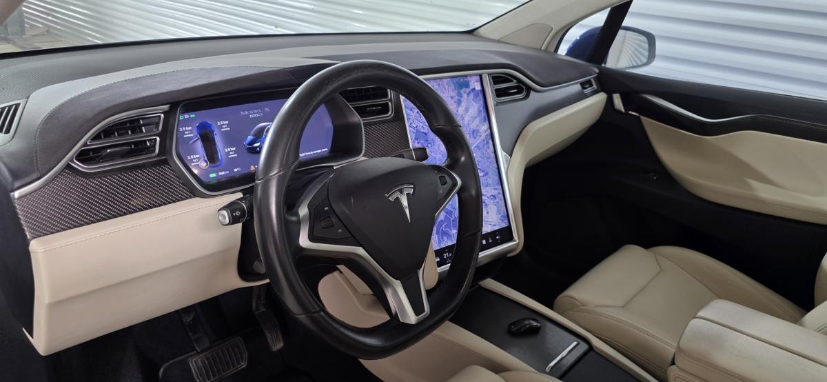 tesla-model-x-2017-eletrico-0cc