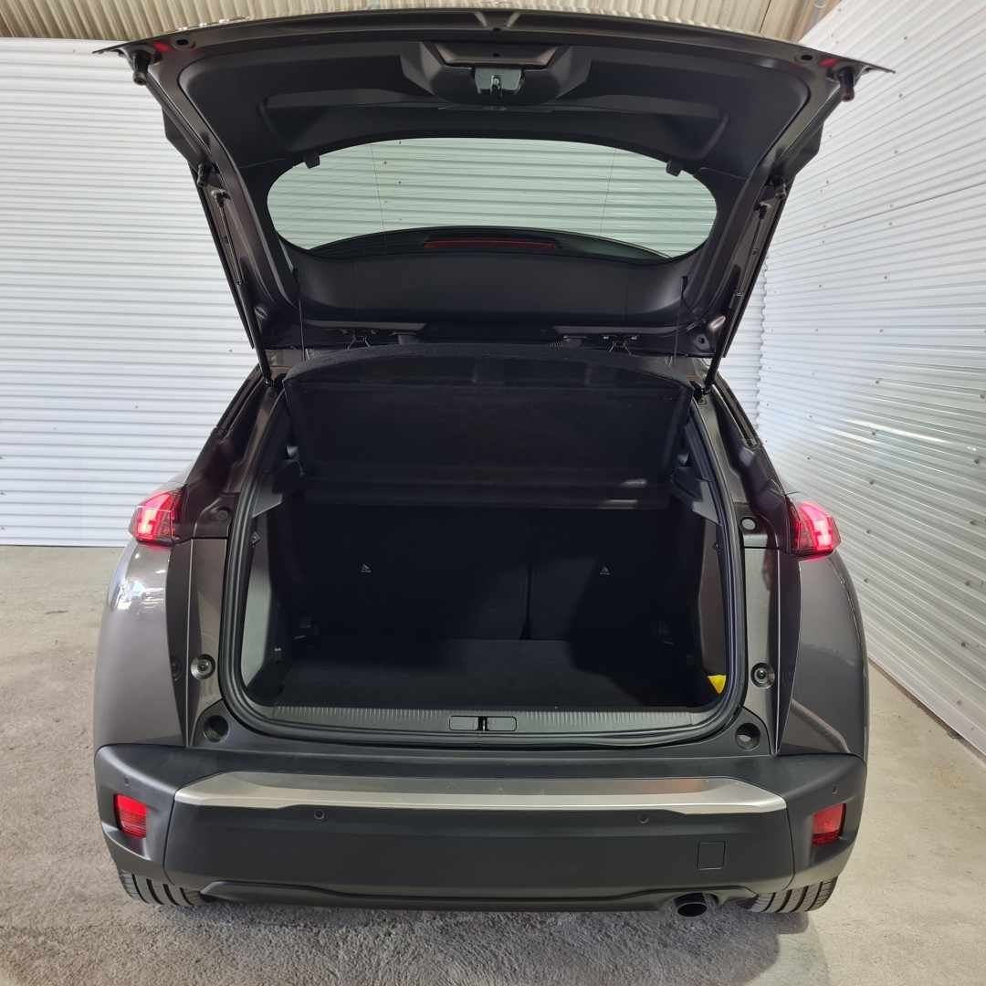 peugeot-e-2008-2021-eletrico-0cc