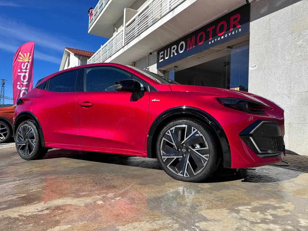 renault-clio-2026-hibrido-a-gasolina-1789cc