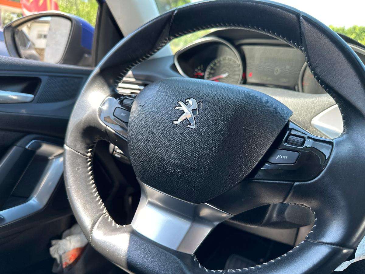 peugeot-308-sw-2018-diesel-1560cc