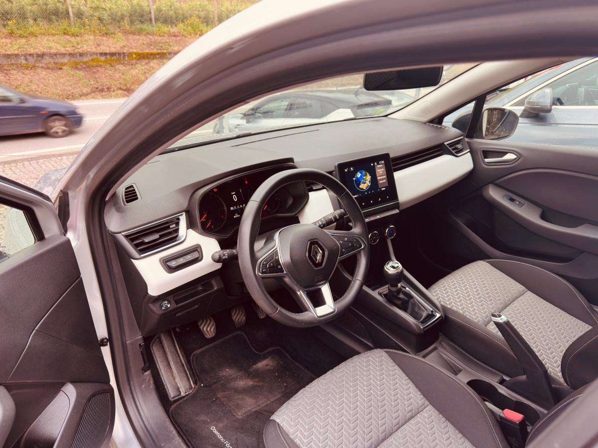 renault-clio-2023-gpl-1000cc