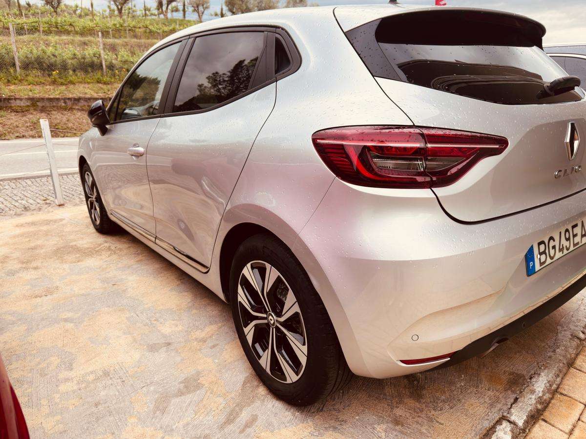 renault-clio-2023-gpl-1000cc