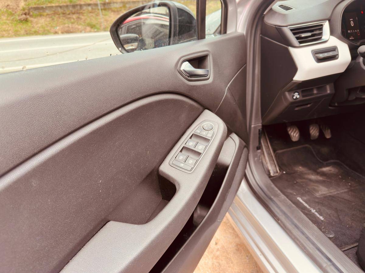 renault-clio-2023-gpl-1000cc
