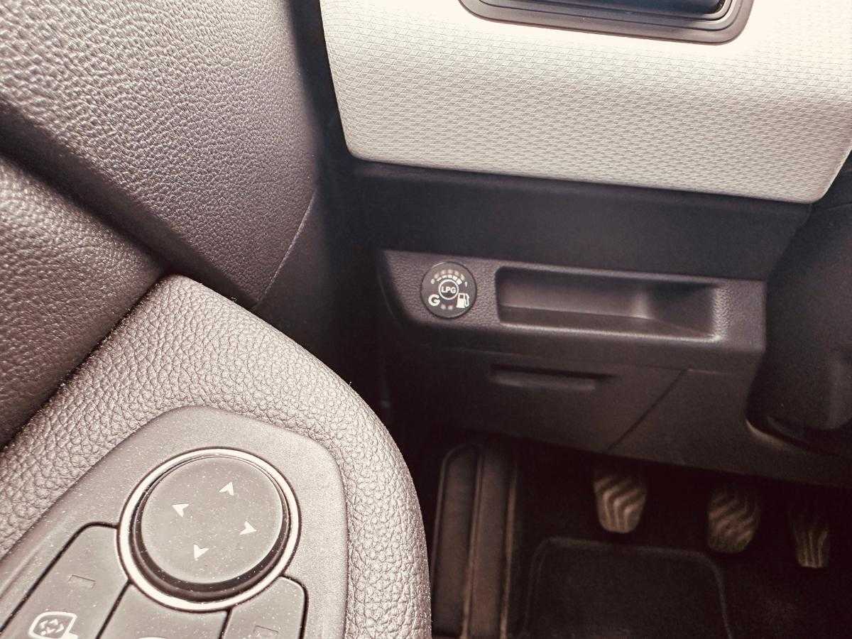 renault-clio-2023-gpl-1000cc