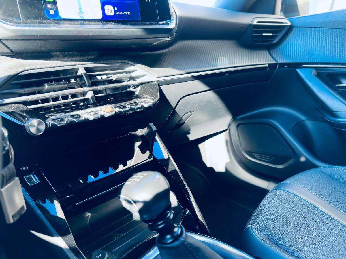 peugeot-2008-2023-gasolina-1199cc