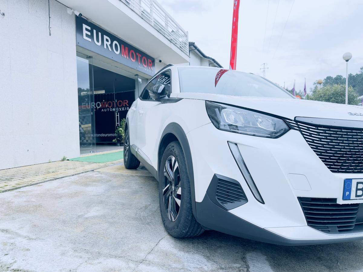peugeot-2008-2023-gasolina-1199cc