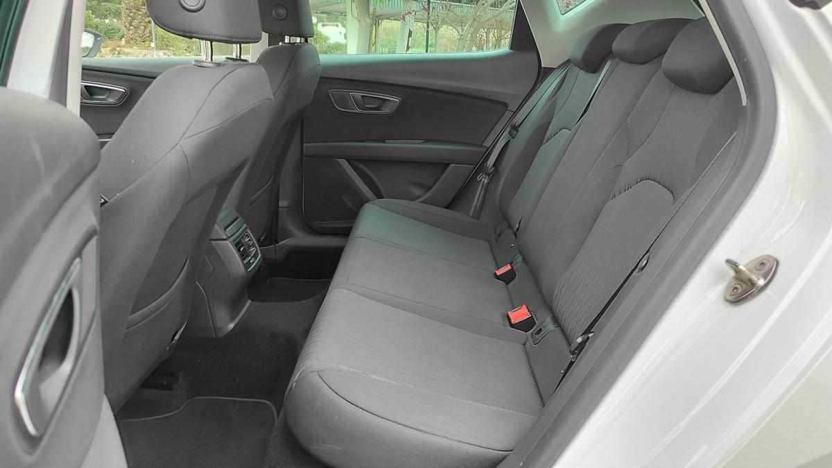 seat-leon-1-6-tdi-ecomotive-2016-diesel-1600cc