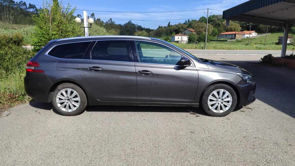 peugeot-308-sw-1-6-blue-hdi-2018-diesel-1600cc