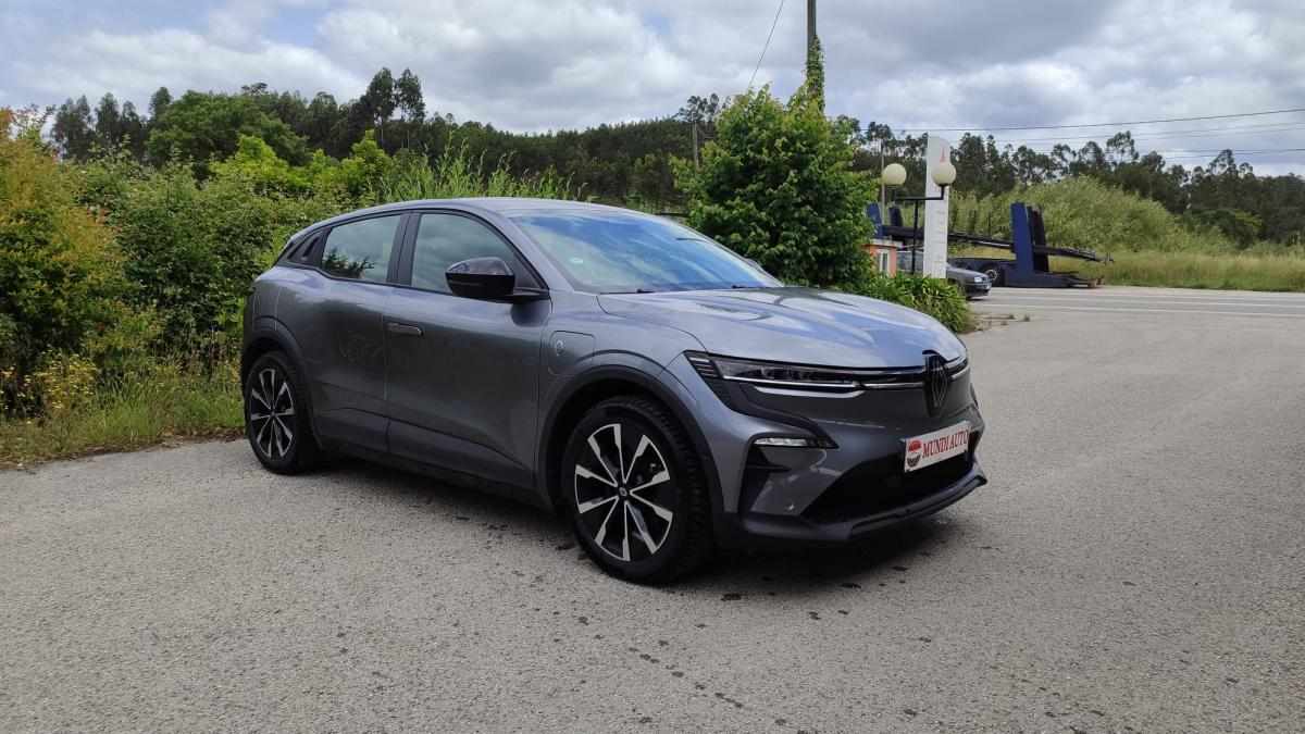 renault-megane-e-tech-ev60-2023-eletrico