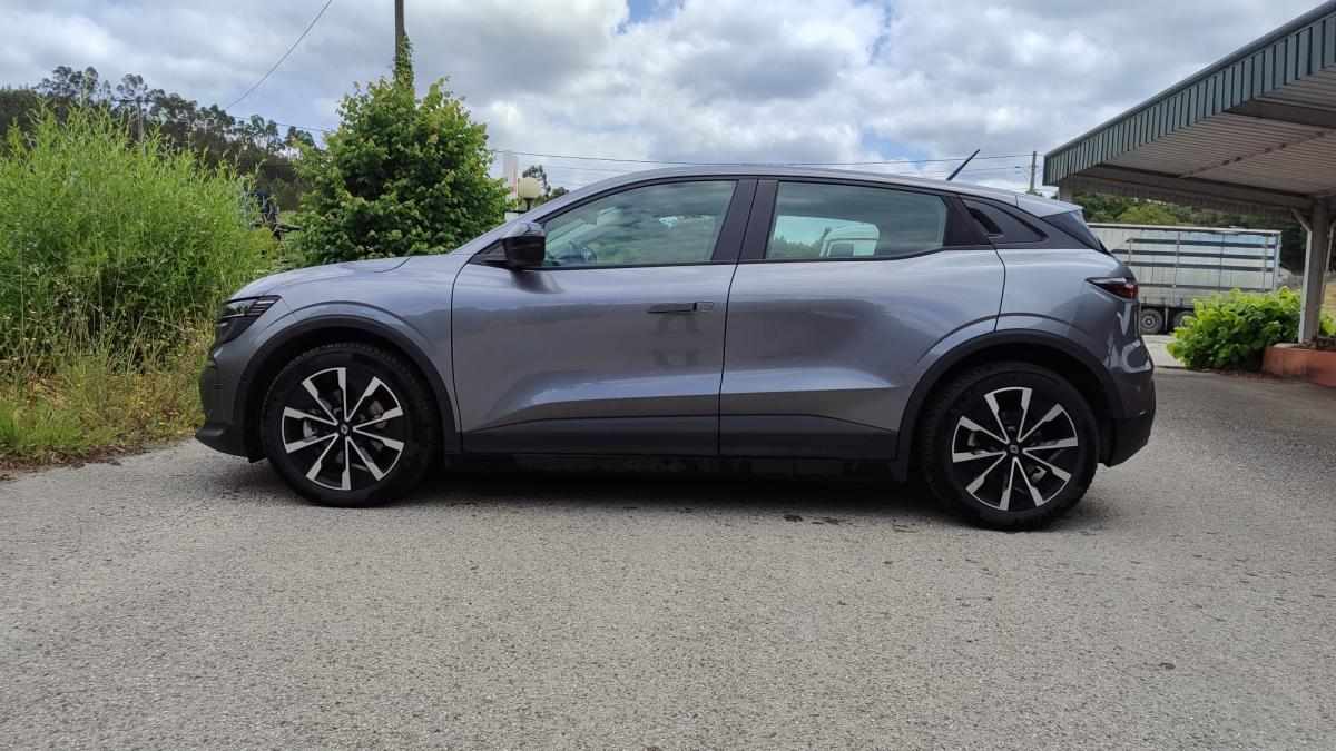 renault-megane-e-tech-ev60-2023-eletrico