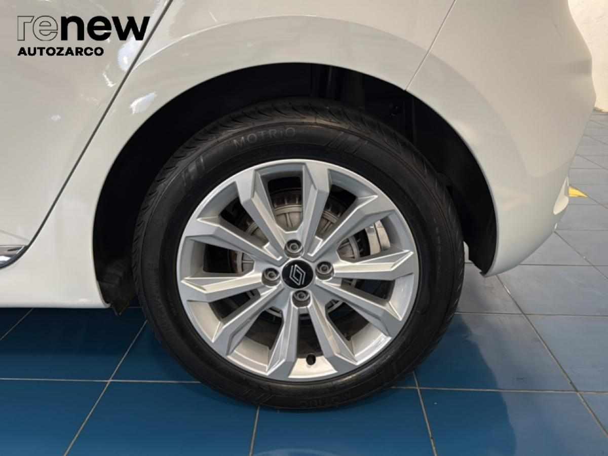 renault-clio-1-5-blue-dci-2024-diesel-1461cc