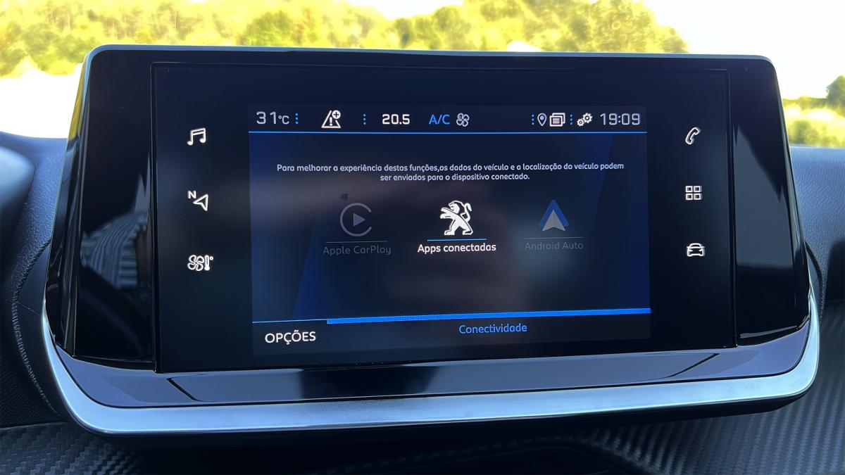 peugeot-2008-2021-diesel-1499cc
