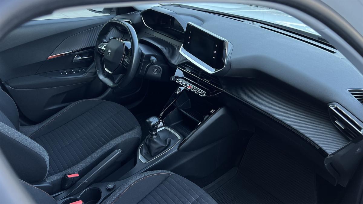 peugeot-2008-2021-diesel-1499cc
