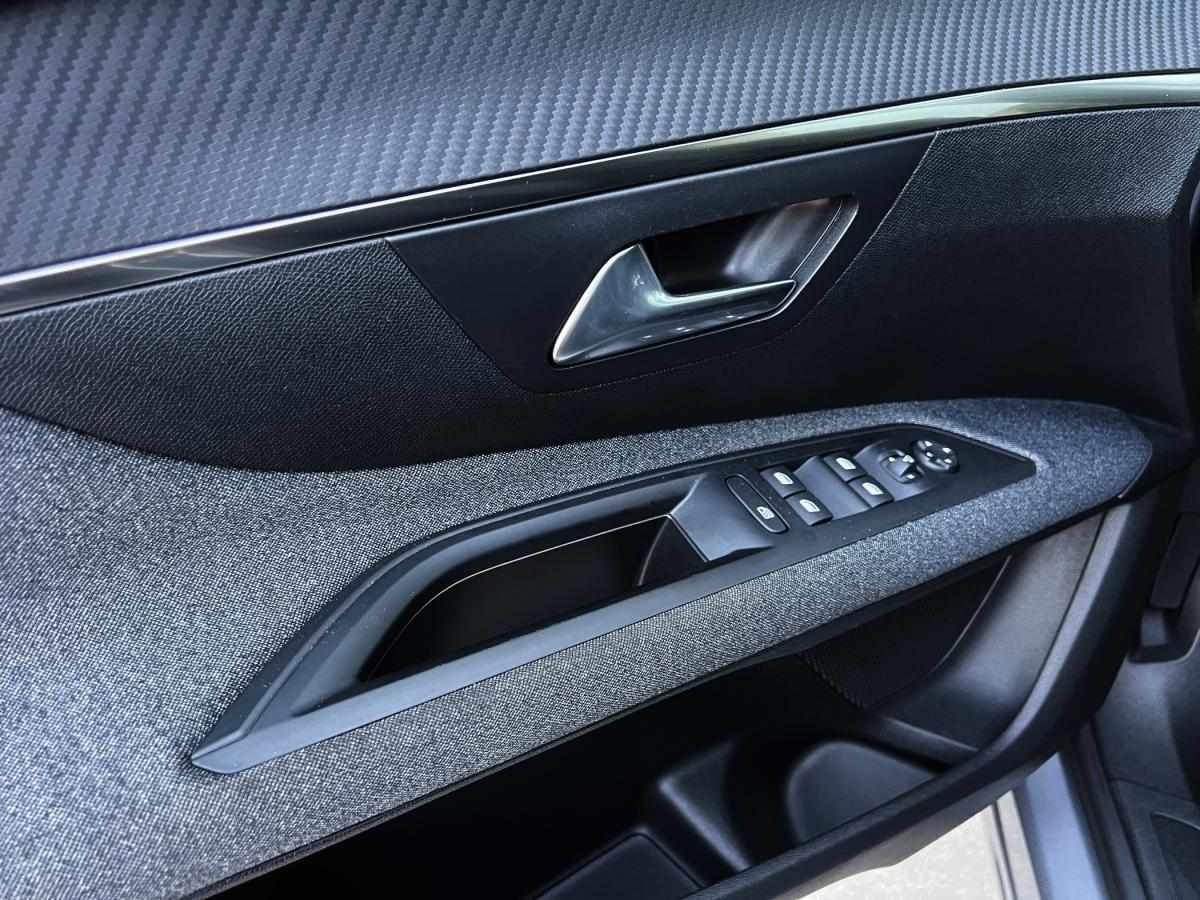 peugeot-5008-2021-gasolina-1199cc