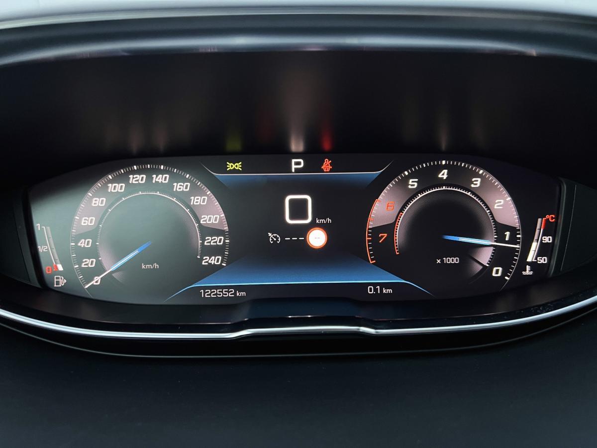 peugeot-5008-2021-gasolina-1199cc