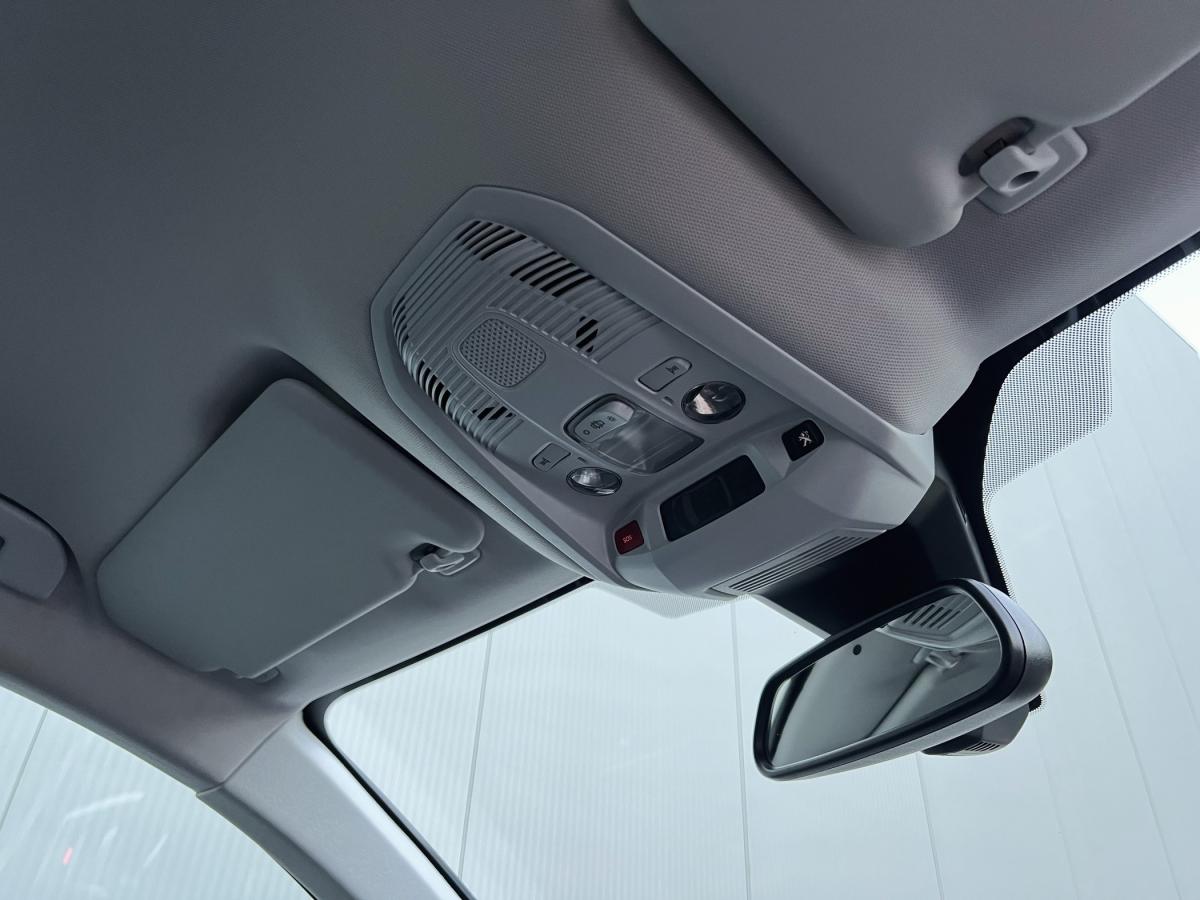 peugeot-5008-2021-gasolina-1199cc
