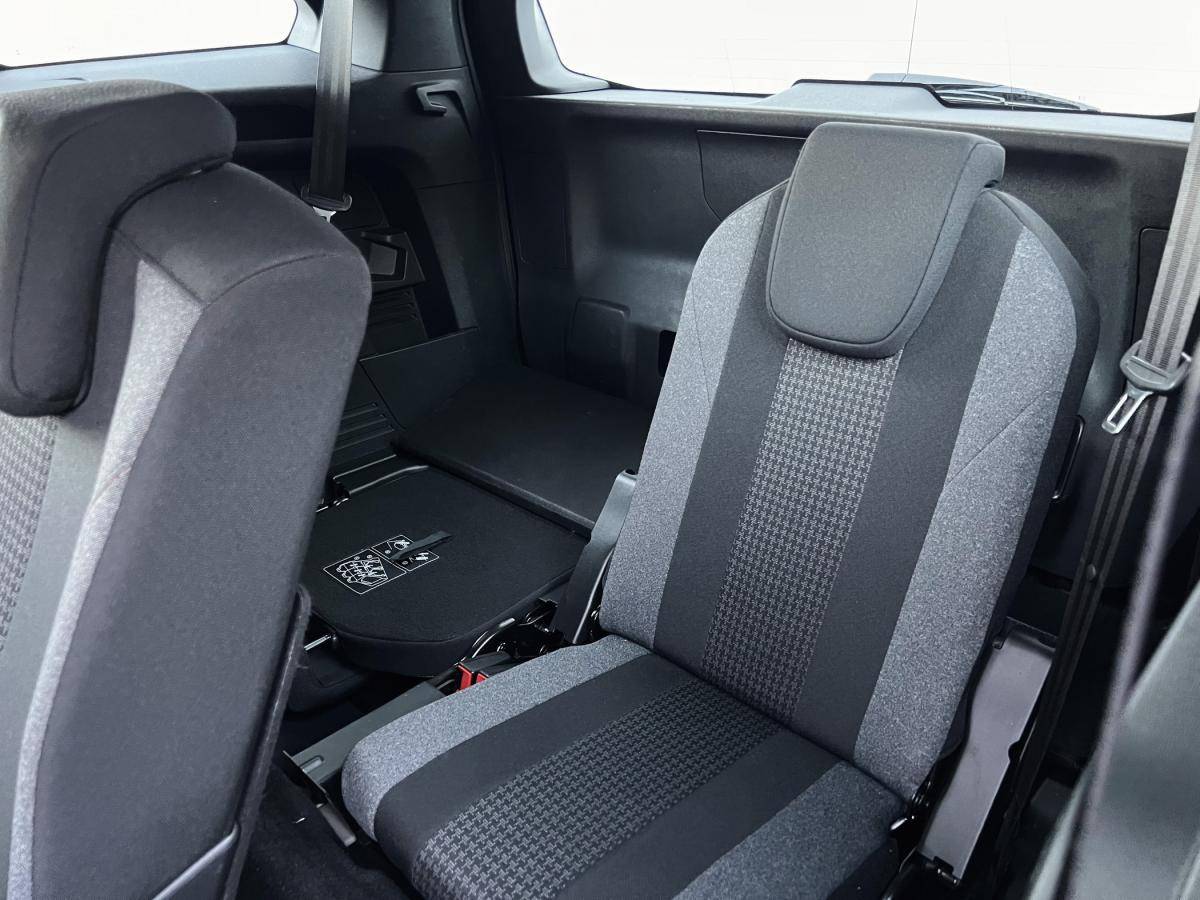 peugeot-5008-2021-gasolina-1199cc