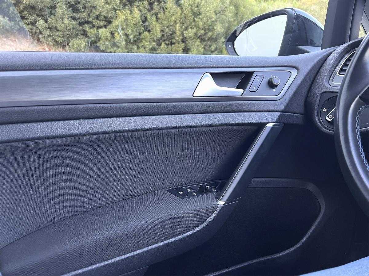 volkswagen-golf-2019-eletrico-500cc