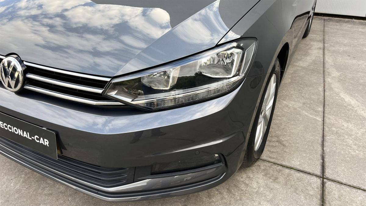 volkswagen-touran-2019-diesel-1598cc