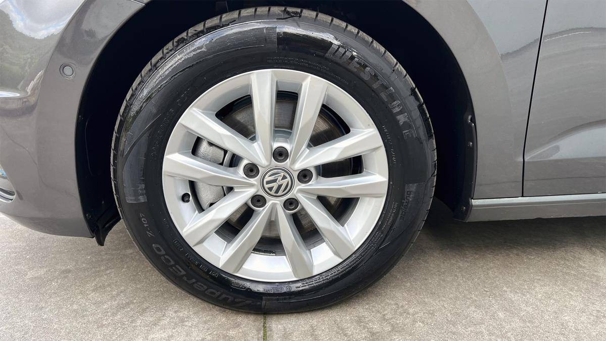 volkswagen-touran-2019-diesel-1598cc