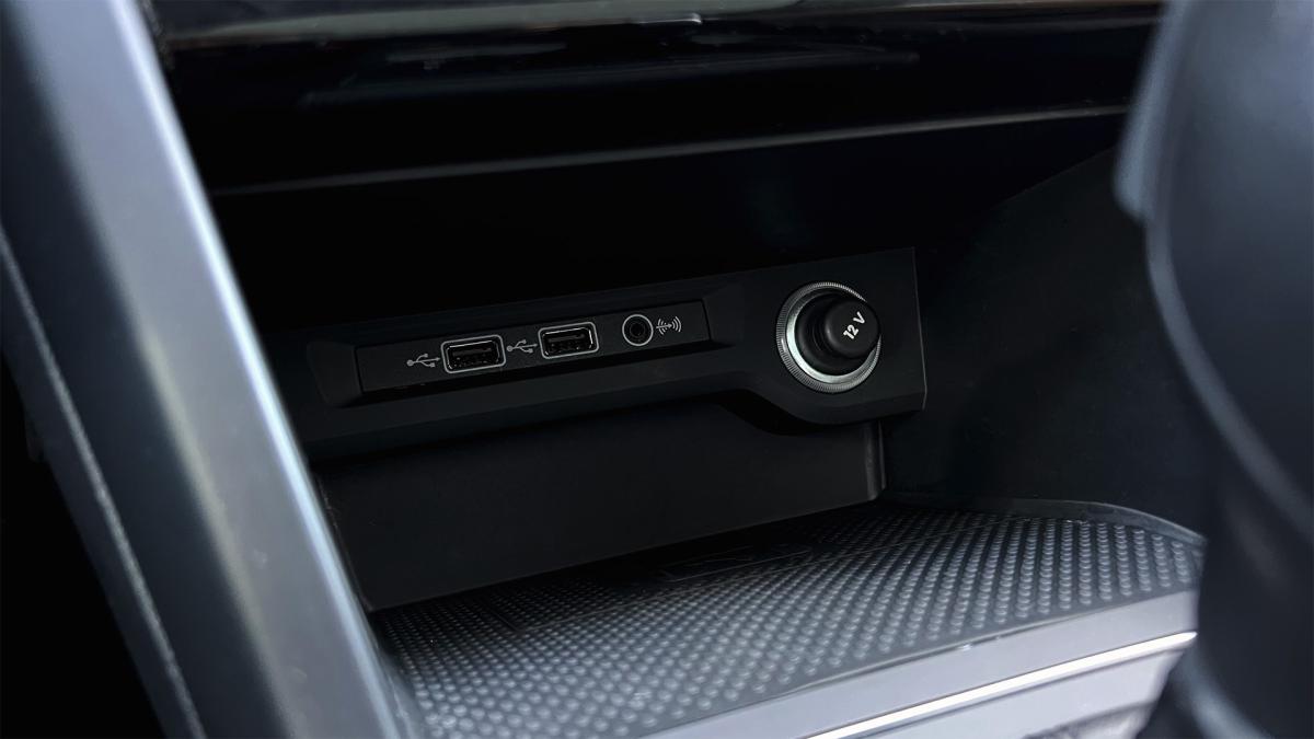 volkswagen-touran-2019-diesel-1598cc