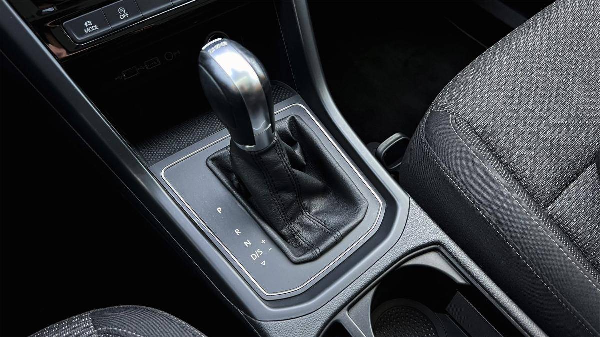 volkswagen-touran-2019-diesel-1598cc
