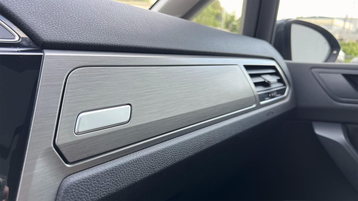 volkswagen-touran-2019-diesel-1598cc