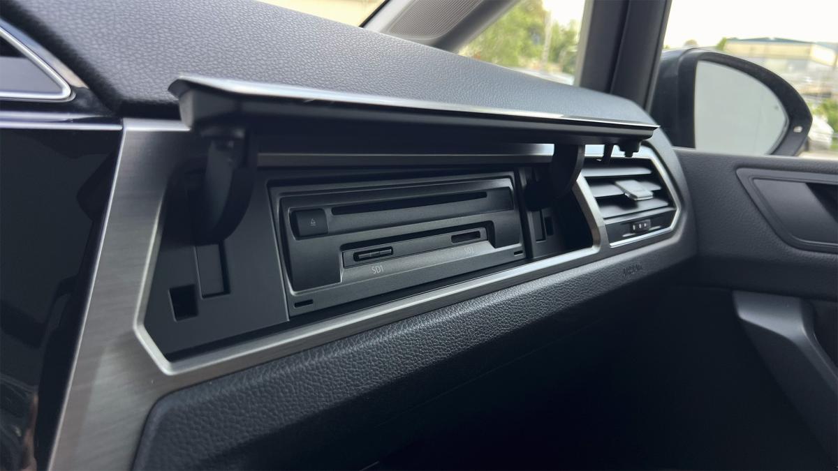 volkswagen-touran-2019-diesel-1598cc